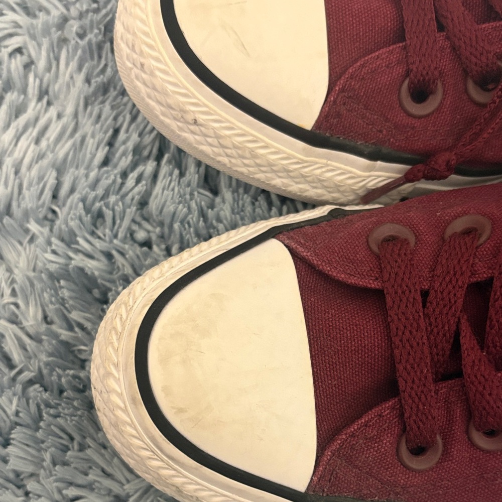 Converse Woman Maroon Sneakers - Picture 2 of 11